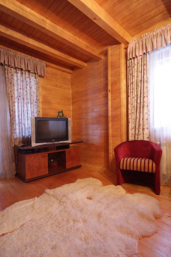 Villa Monte Slavske Luaran gambar